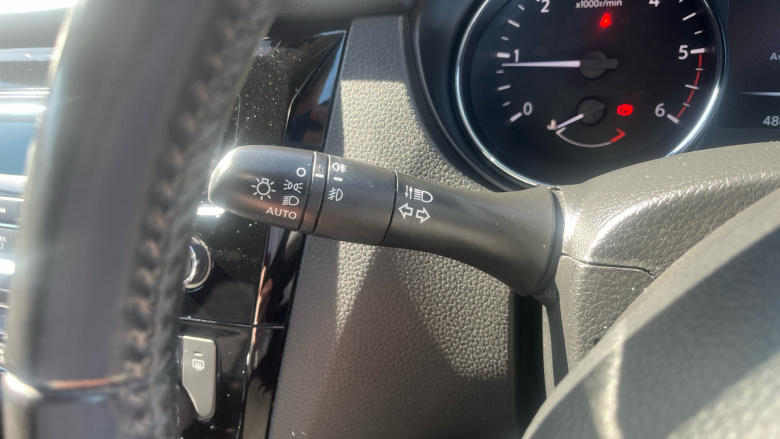 Nissan Qashqai 1.5 dCi Acenta [Smart Vision Pack] 5dr Diesel Hatchback